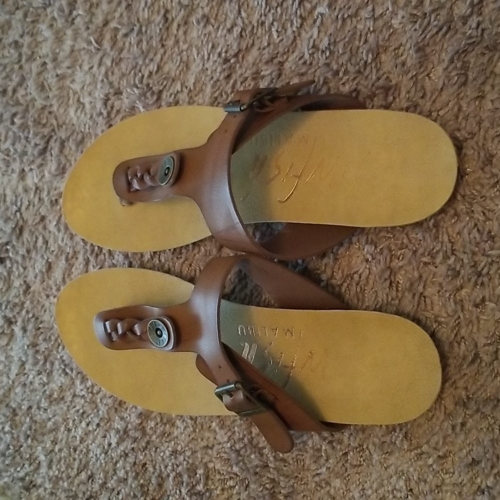 Sandals - Picture 2 of 2